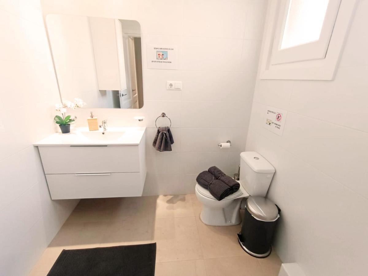 Albergue By Born & Gothic *
