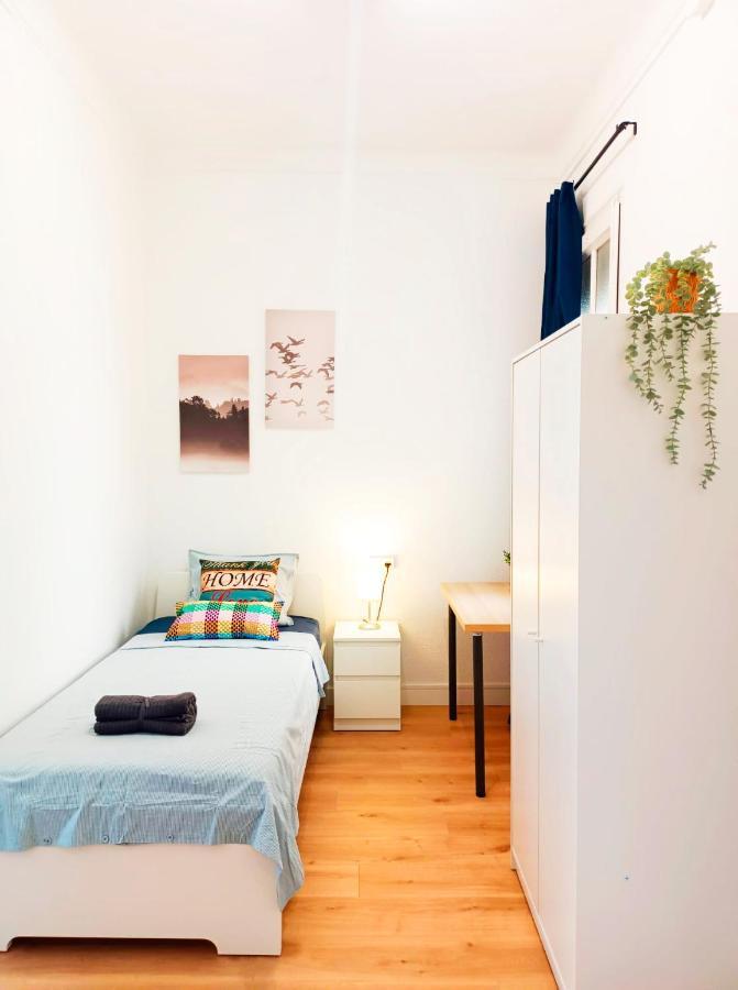 Hostel By Born & Gothic